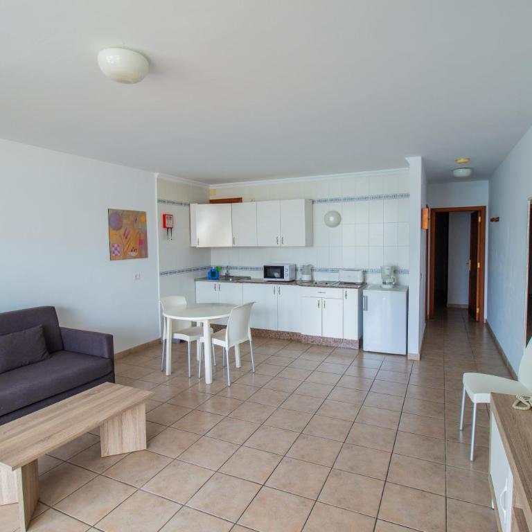 Apartamentos La Peñita - Apartment with Garden View - 35