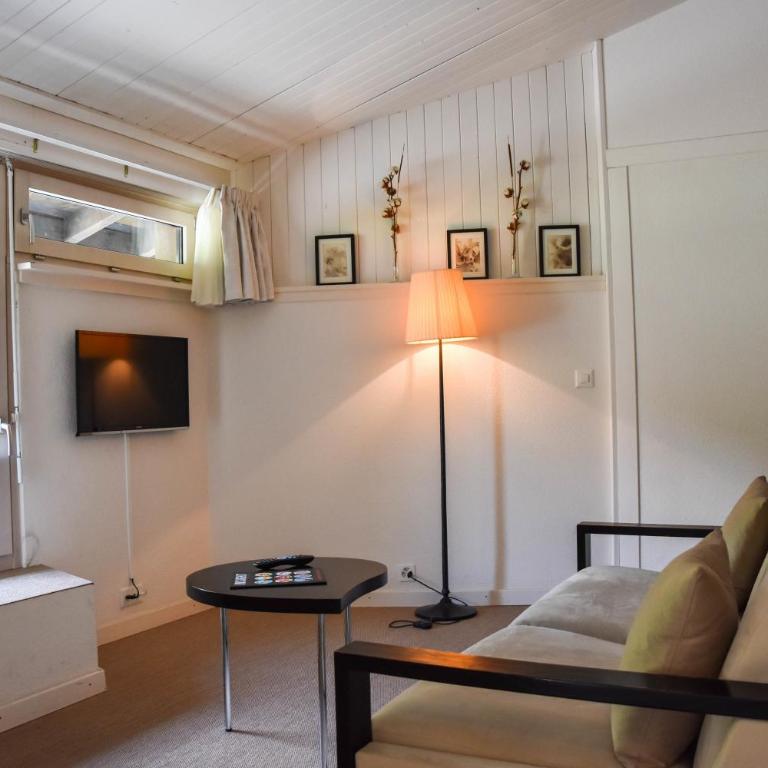 Hôtel Restaurant Le Saint-Christophe - Suite - 11