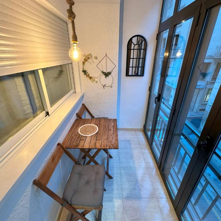 Alicante Beach and Center - Two-Bedroom Apartment - 22