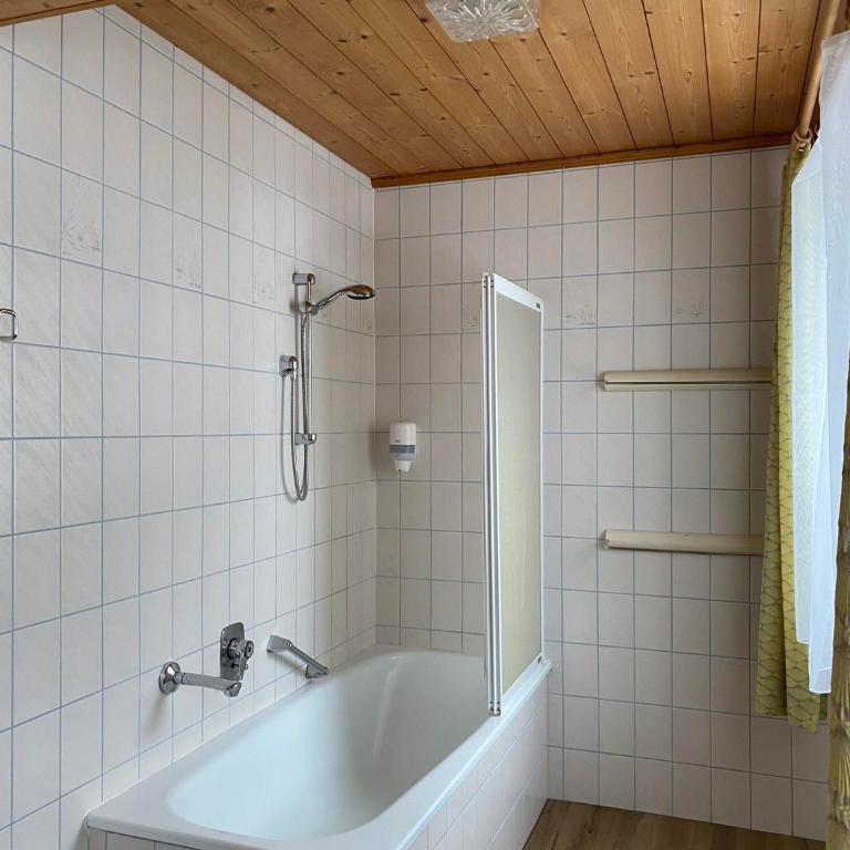 Hotel Aquamarin - Familienzimmer mit Bergblick - 9