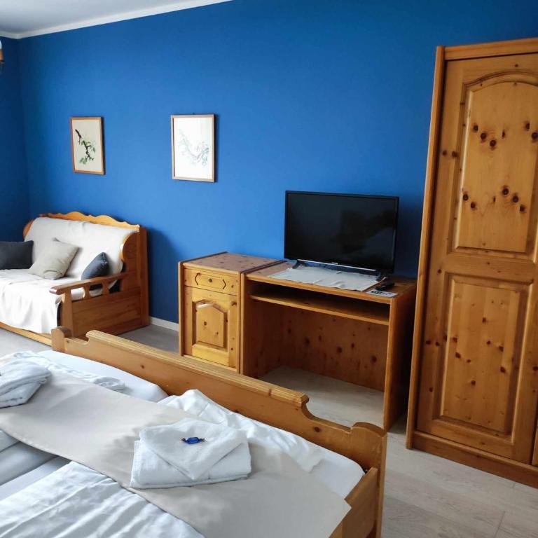 Hotel Aquamarin - Doppelzimmer mit Bergblick - 5