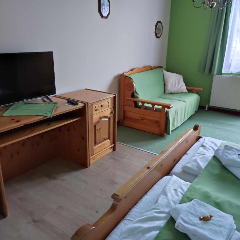Hotel Aquamarin - Doppelzimmer mit Bergblick - 10