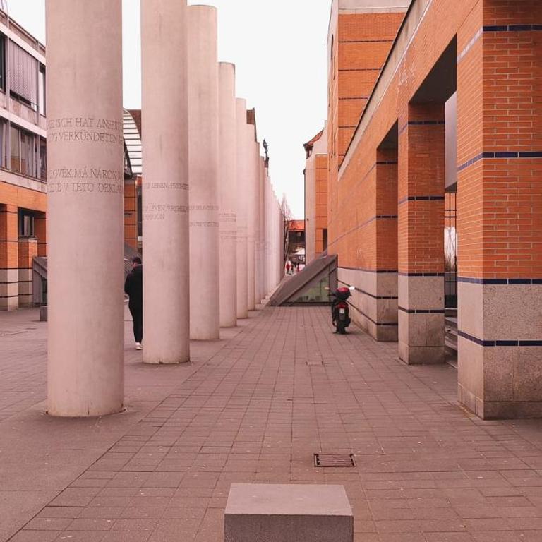 Altstadt - Exklusive 3-Zi-Wohnung für 6 Personen mit 90 qm, großer Dachterrasse, Parkplatz, WLAN - Apartment mit 2 Schlafzimmern - 47