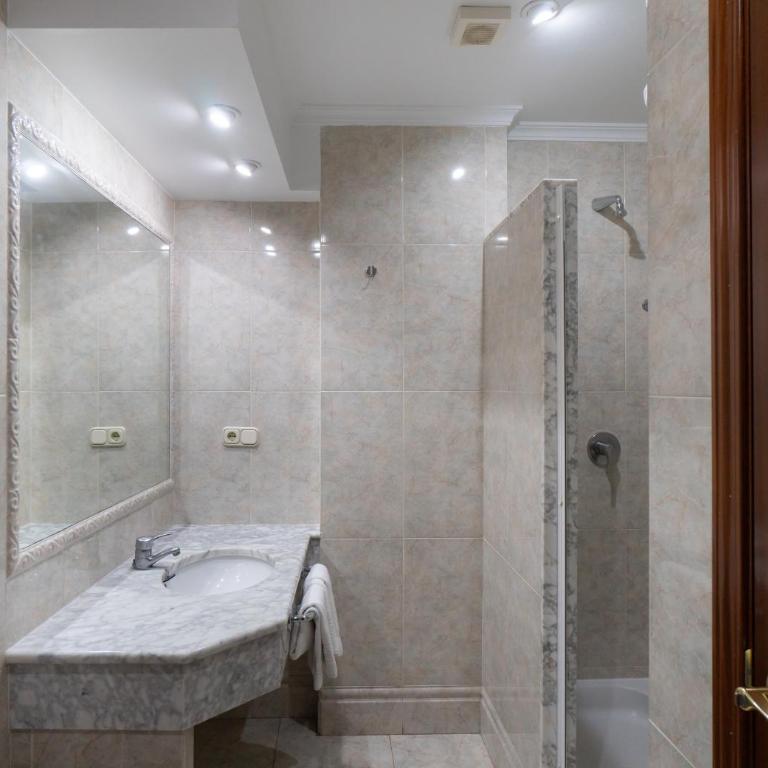 Apartamentos Leonor Carihuela - Apartamento con balcón - 11