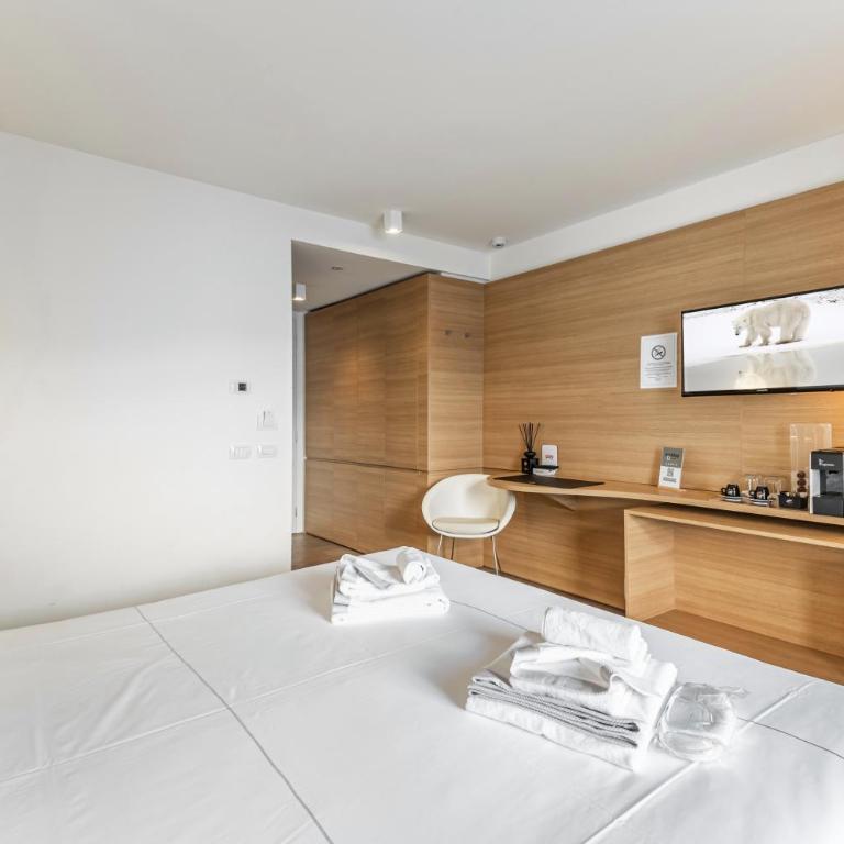 HOTIDAY Room Collection - Cervinia - Camera Matrimoniale/Doppia con Letti Singoli - 7