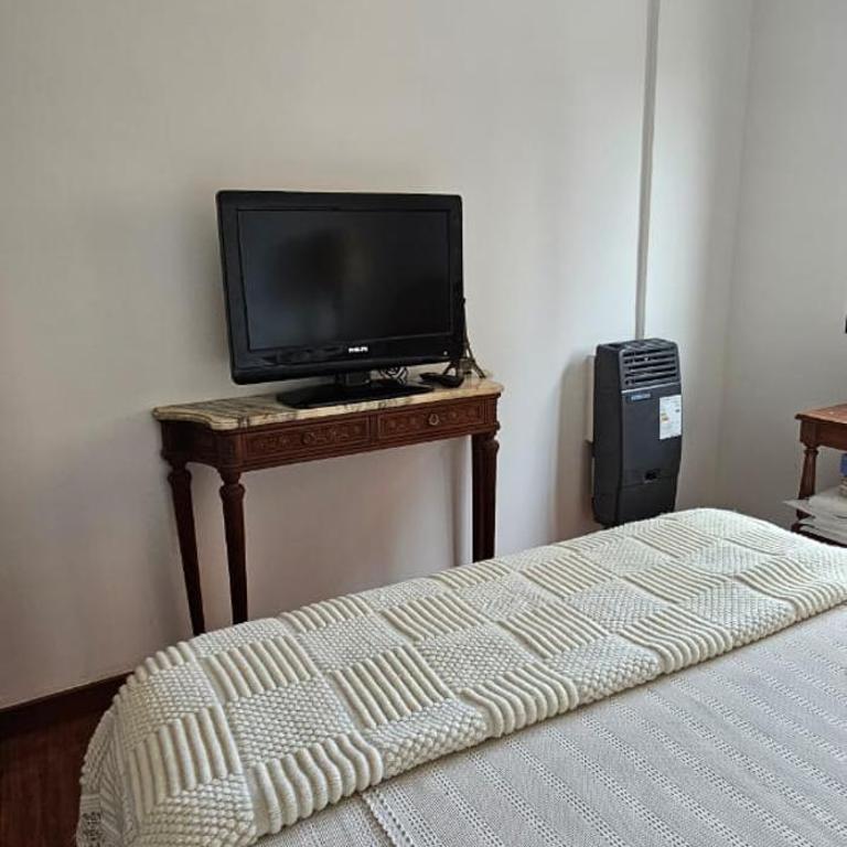 8 Depto de un dormitorio cochera - Apartamento de 1 dormitorio - 3