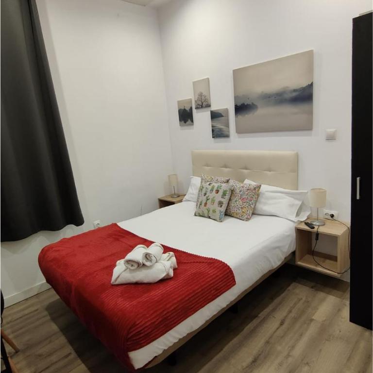Chueca Rooms Madrid - Double Room with Shared Bathroom - 2
