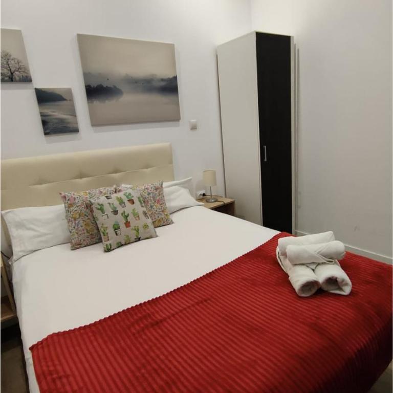 Chueca Rooms Madrid - Double Room with Shared Bathroom - 3