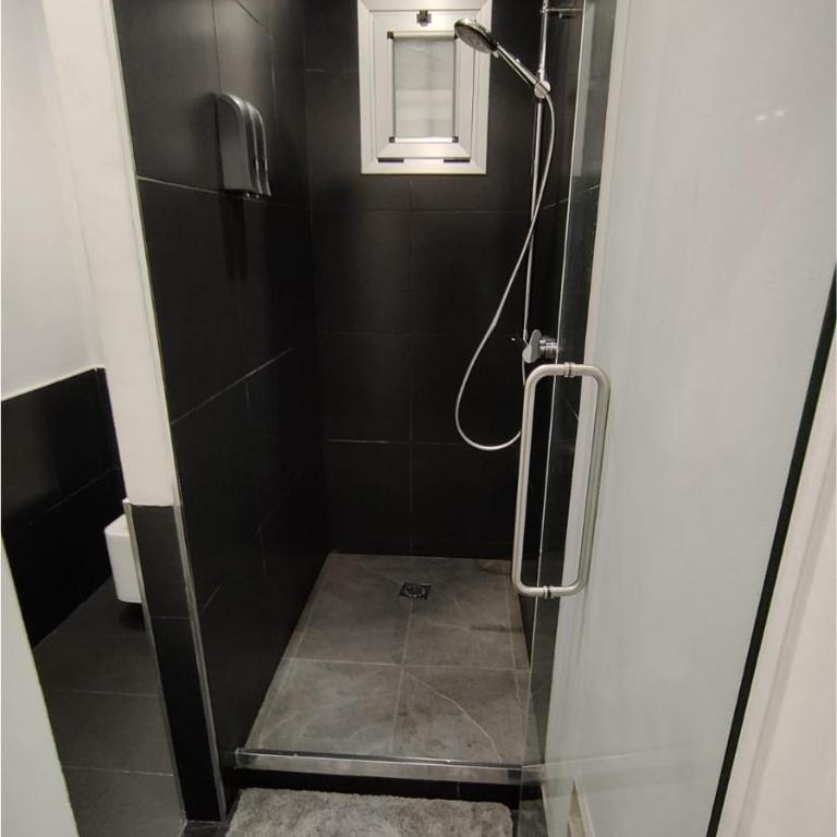 Chueca Rooms Madrid - Double Room with Private Bathroom - 6