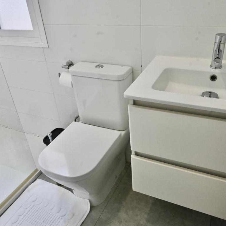 Moderno Apartamento TEMPORAL de dos dormitorios En Avenida América CAR1012 - Apartamento de 2 dormitorios - 9