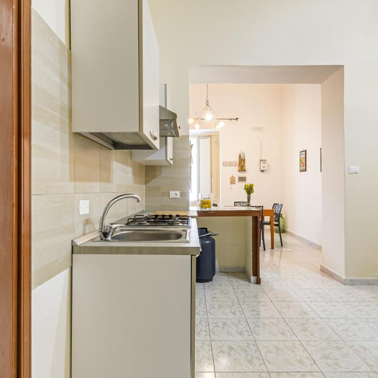 GuestHost - Corso dei Mille Railway Apartment - Appartamento con 2 Camere da Letto - 4