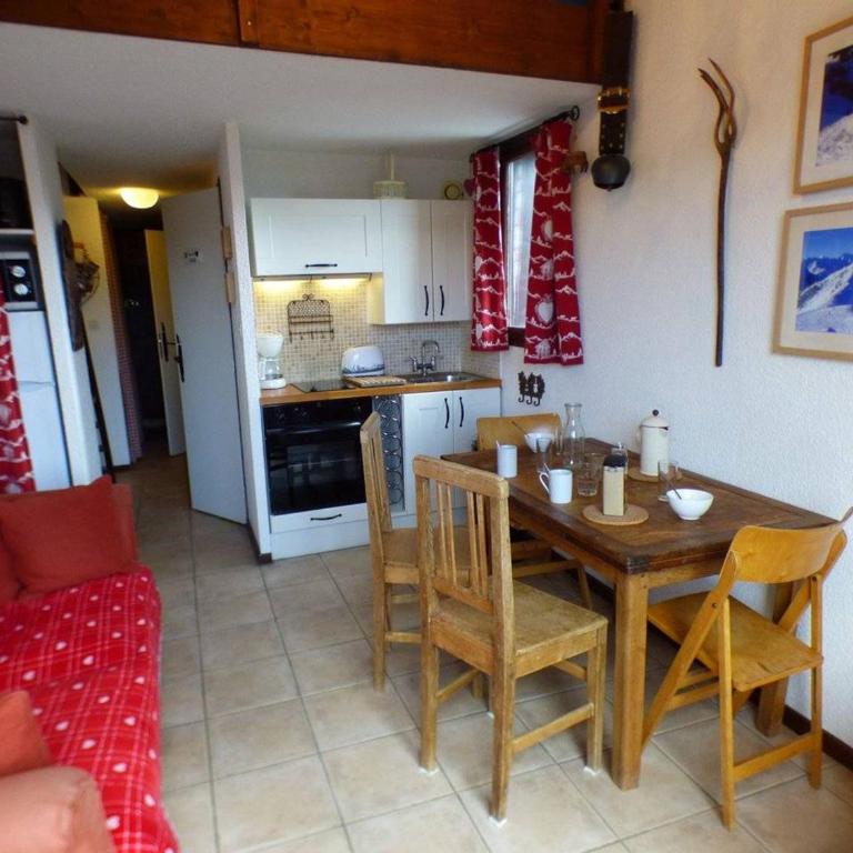 Studio mezzanine Les Saisies, 4 pers, centre station - Apartamento de 1 dormitorio - 1