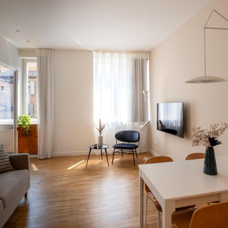 Realkasa Gallery Blue Suite - One-Bedroom Apartment - 1