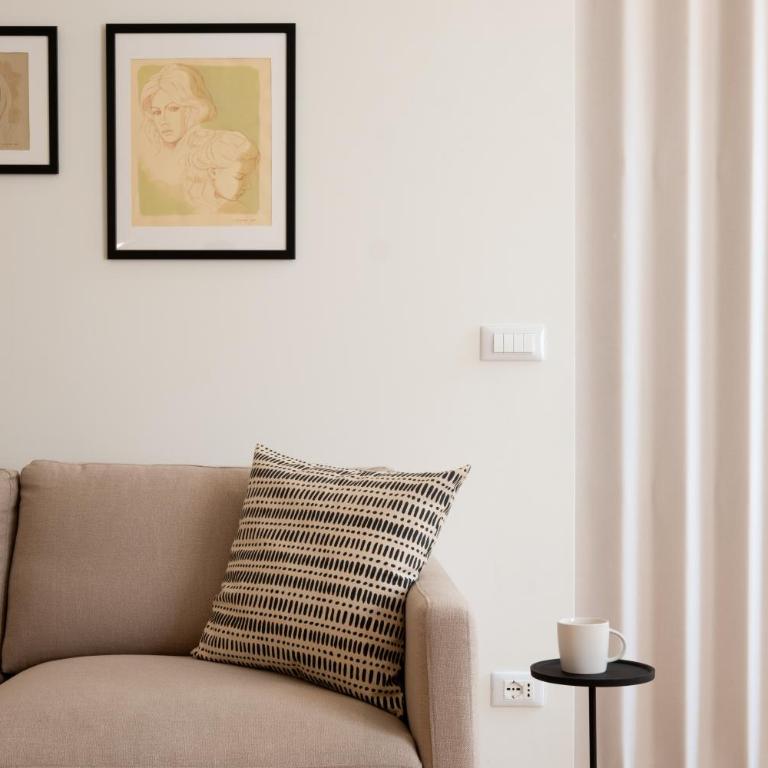 Realkasa Gallery Blue Suite - One-Bedroom Apartment - 7