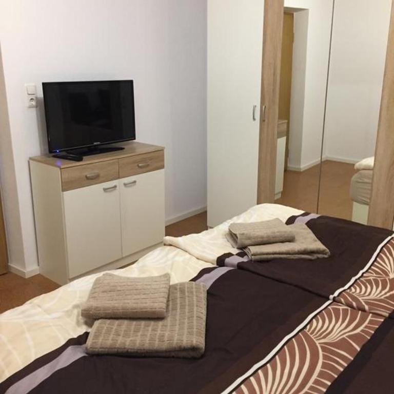 Ferienwohnung Auszeit - Apartment with Shower - 8