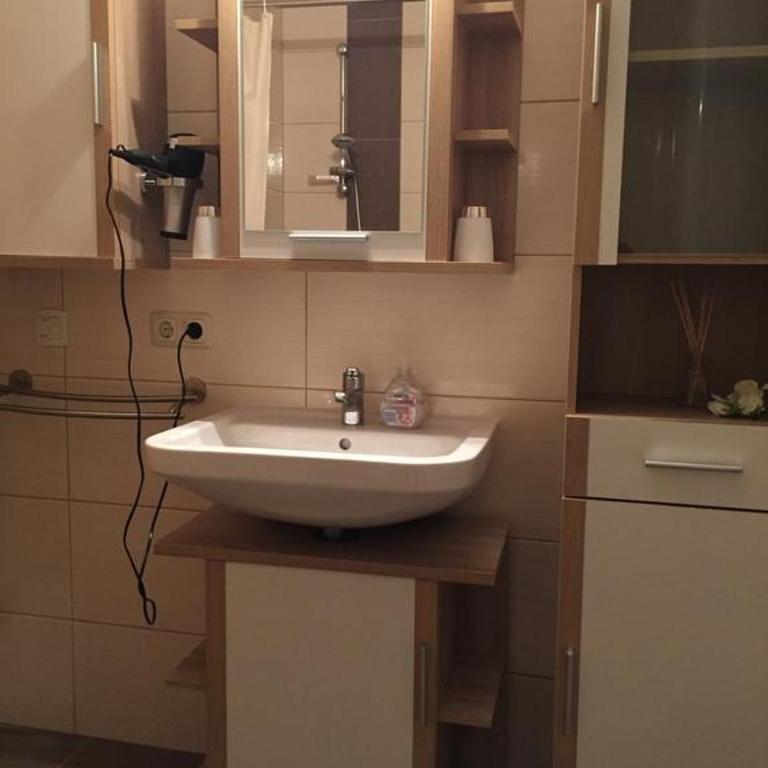Ferienwohnung Auszeit - Apartment with Shower - 10