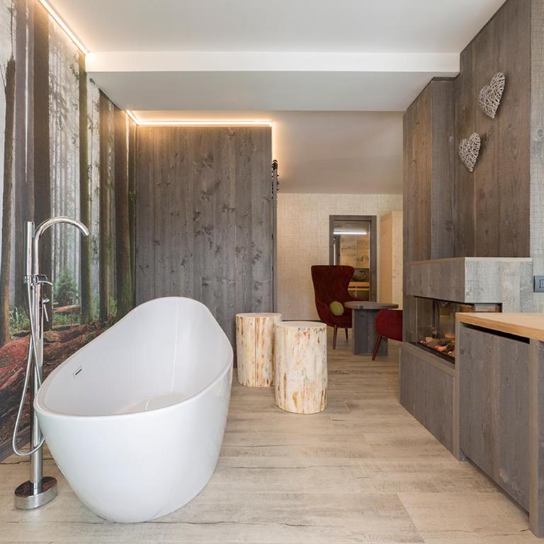 Cavallino Lovely Hotel - Suite King con Vasca Idromassaggio - 4