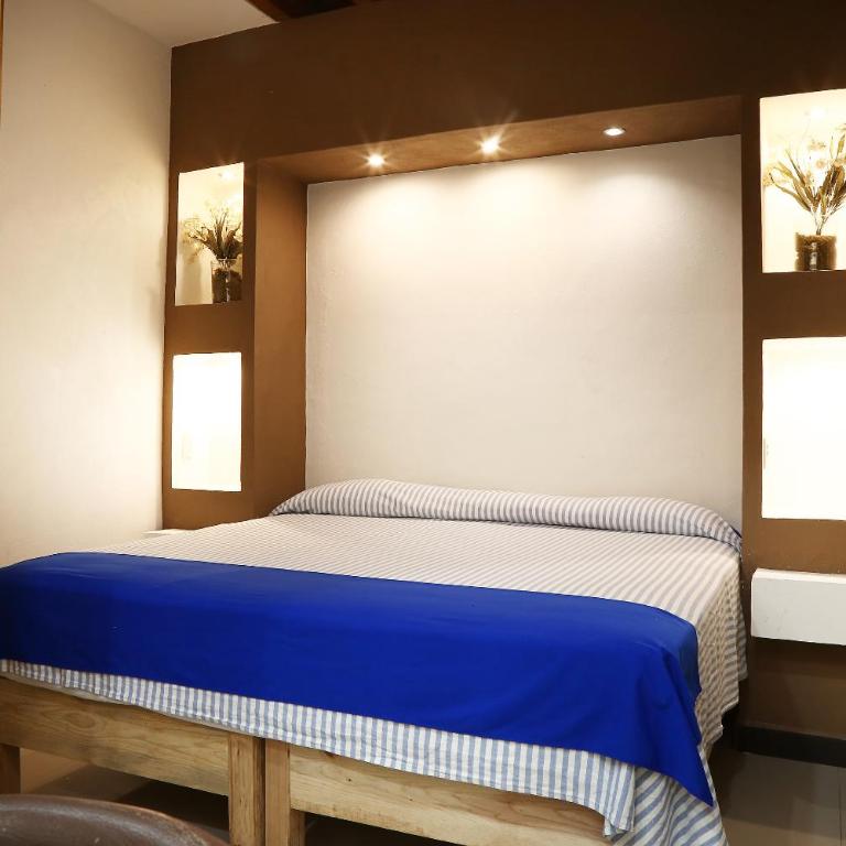 Meson de Juan Valle - Standard King Room - 17