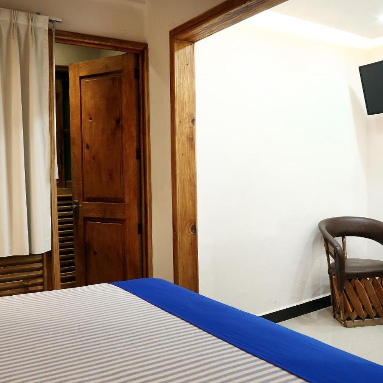 Meson de Juan Valle - Standard King Room - 16