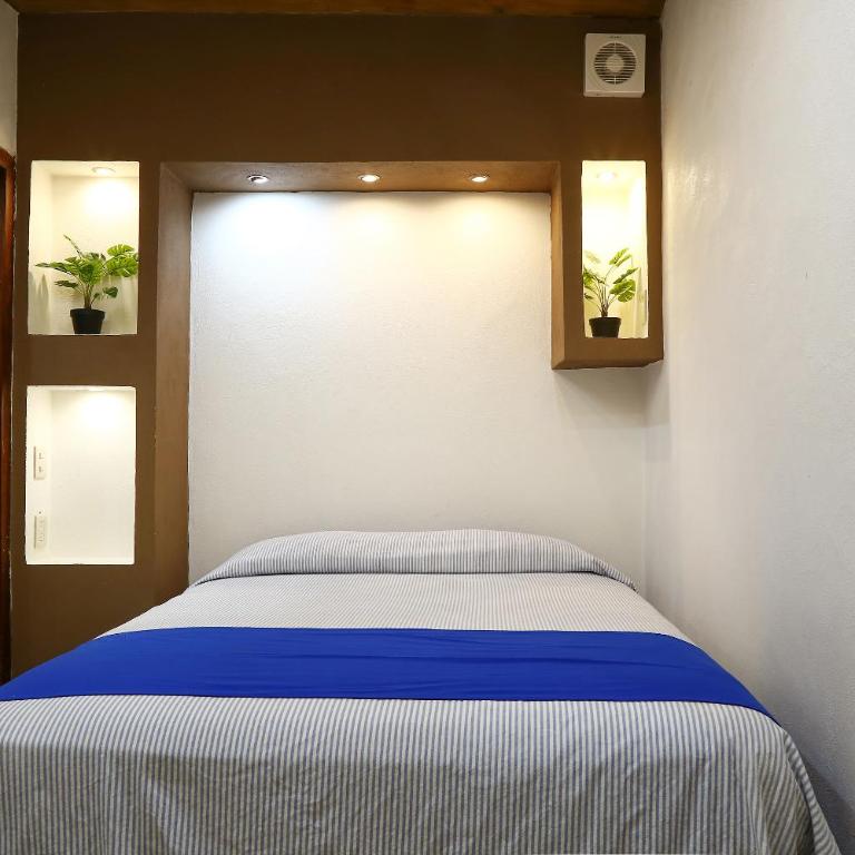 Meson de Juan Valle - Standard Queen Room - 3