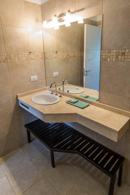 Hermoso departamento frente al lago con piscina - Apartamento de 1 dormitorio - 8