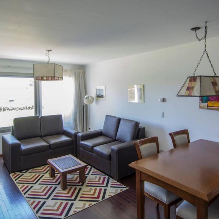 Hermoso departamento frente al lago con piscina - Apartamento de 1 dormitorio - 21