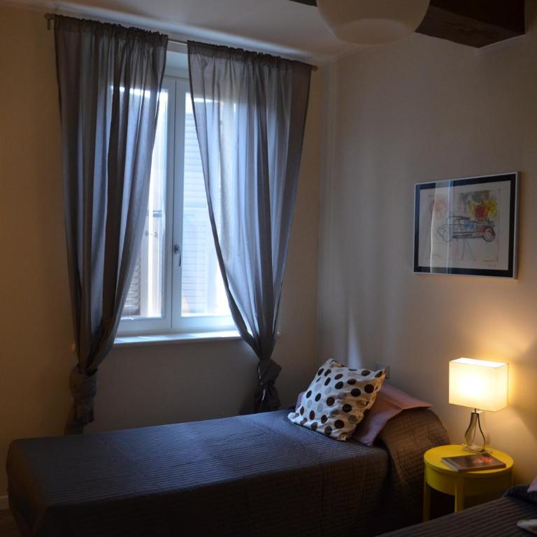 Heart of Parma - Appartamento con 2 Camere da Letto - 21