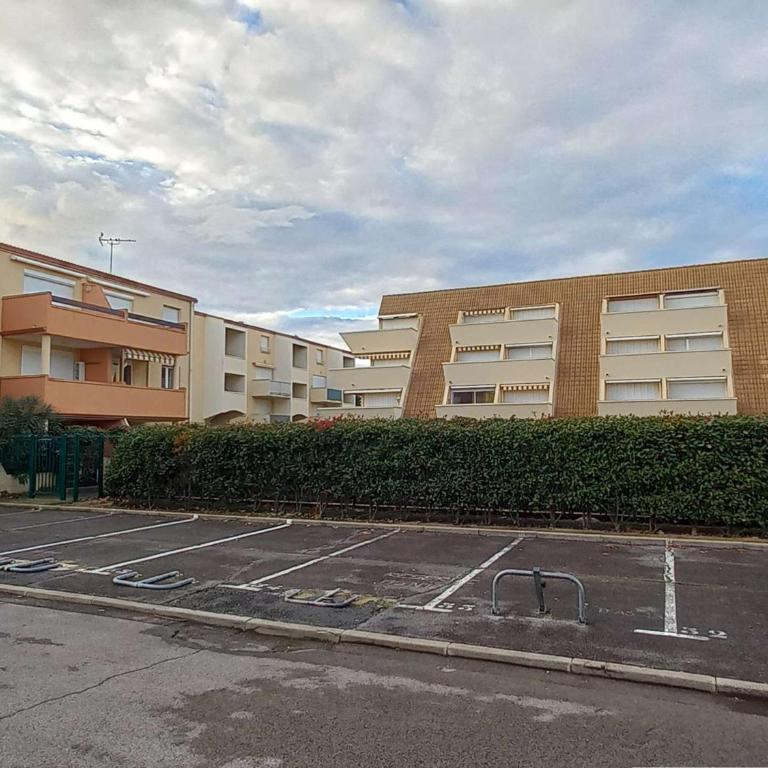 Appartement 4 couchages avec clim, terrasse, piscine et accès direct à la mer - FR-1-387-192 - Appartamento - 10