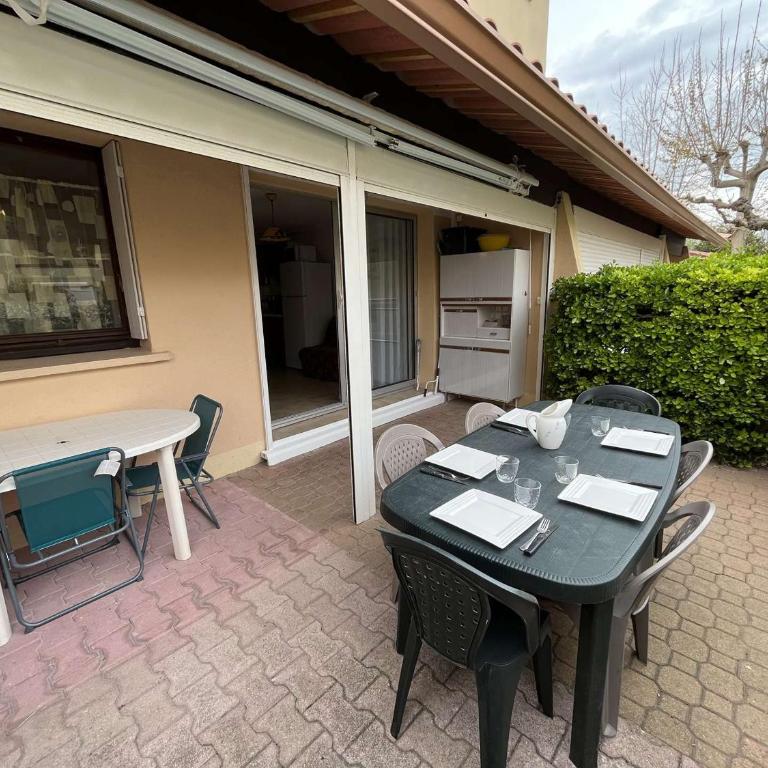Appartement 2 pièces accès direct plage, animaux acceptés, parking - FR-1-387-193 - Appartement - 4