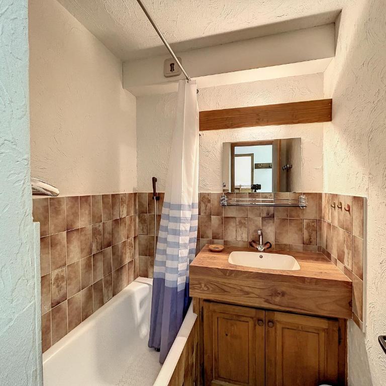 Studio Cabine pour 4 Pers à Deux Pas du Domaine Evasion Megève - Appartement 1 Chambre - 7