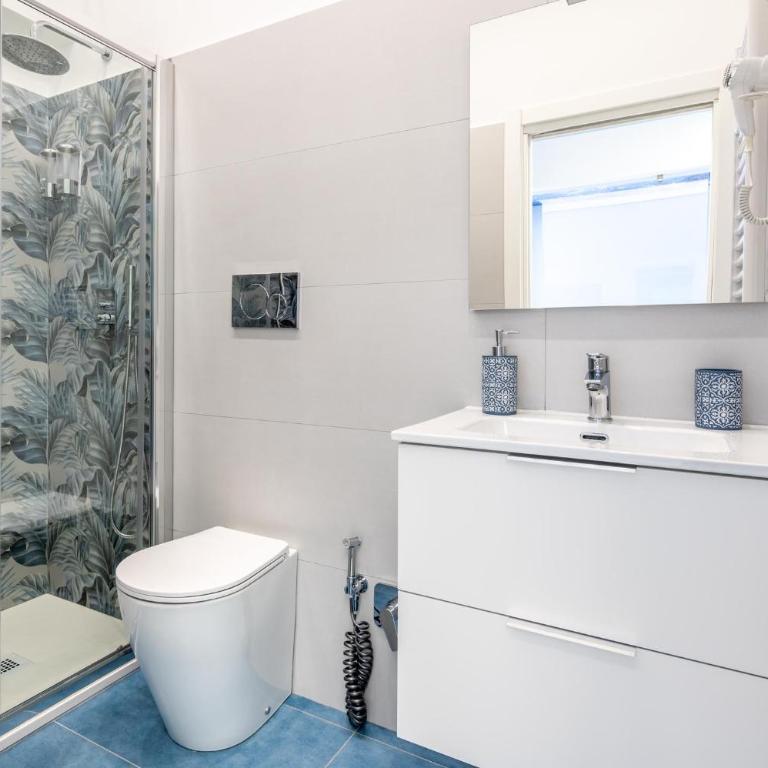 PalazzoBellini - Queen Room with Spa Bath - 3