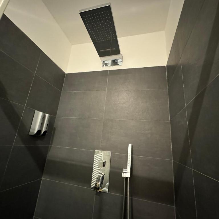 AQUAROOMS Suites - Camera Matrimoniale Deluxe con Vasca - 18