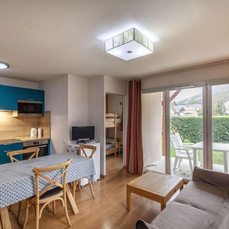 T3 avec Jardin, Piscine, Sauna, Hammam - Proche Commodités, Ski et Thermes - 4 Pers, Luz-Saint-Sauveur - FR-1-402-135 - Appartement - 3