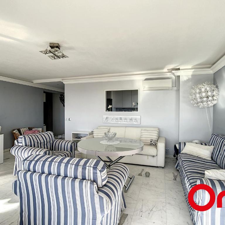 Superbe 2 pièces avec clim, parking et Wifi - FR-1-647-22 - Apartment - 5