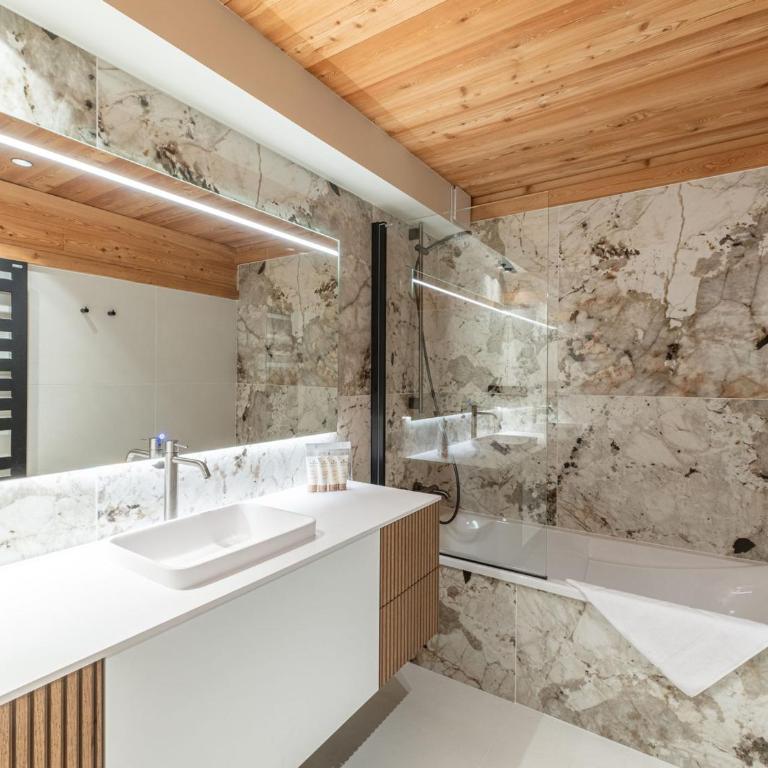 Chalet de luxe Alpe d'Huez avec spa et ski aux pieds - FR-1-645-48 - Chalet - 12
