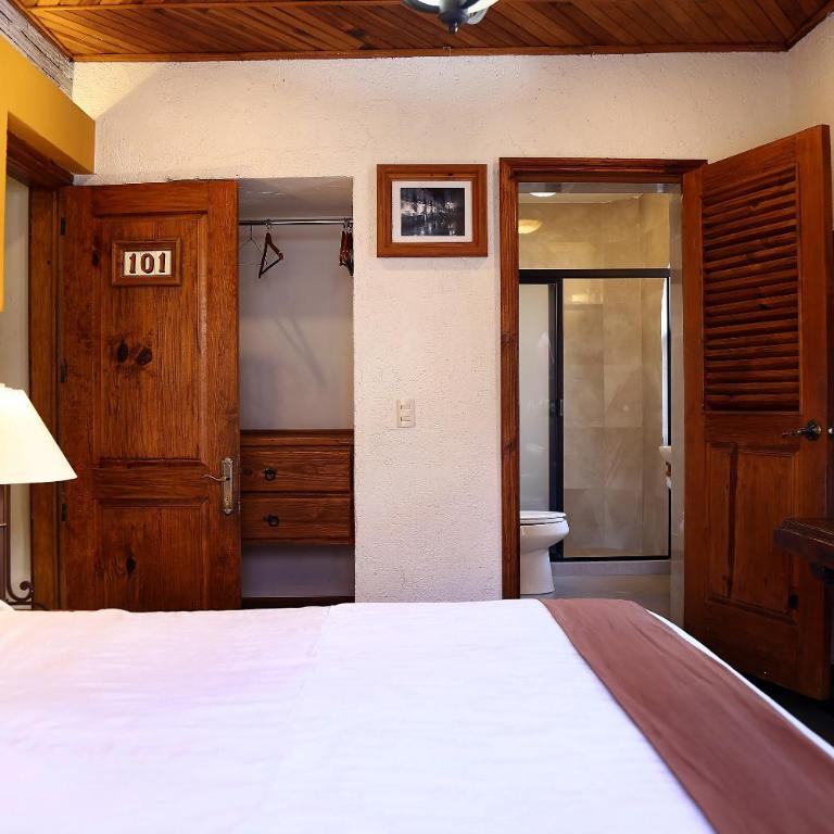 Meson de Juan Valle - King Room - 2