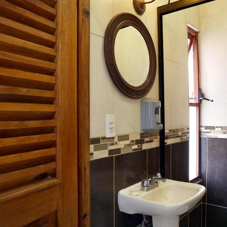 Meson de Juan Valle - Twin Room - 9