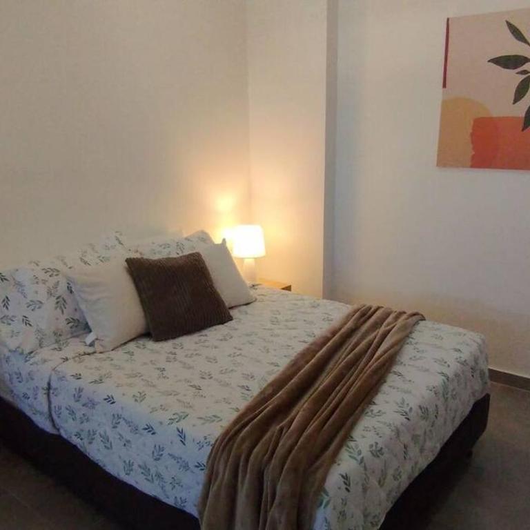 Cómodo estudio - Apartamento de 1 dormitorio - 6