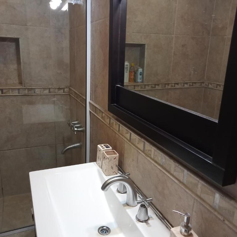 De la plaza - Two-Room Apartment - 10