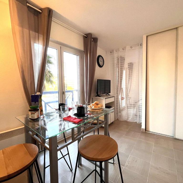 Studio cabine 2 pers à Port Fréjus, proche plage, internet inclus - FR-1-226A-168 - Appartamento - 7
