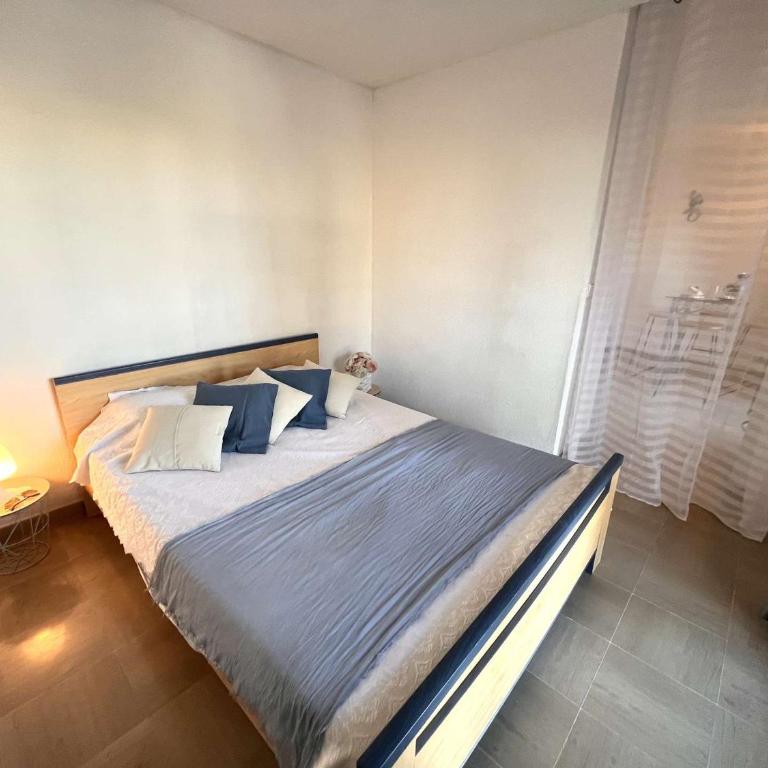 Studio cabine 2 pers à Port Fréjus, proche plage, internet inclus - FR-1-226A-168 - Appartamento - 9