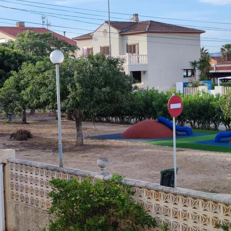 Residencial Olival-Acceso privado playa por jardín - Casa Unifamiliar de 3 dormitorios - 48