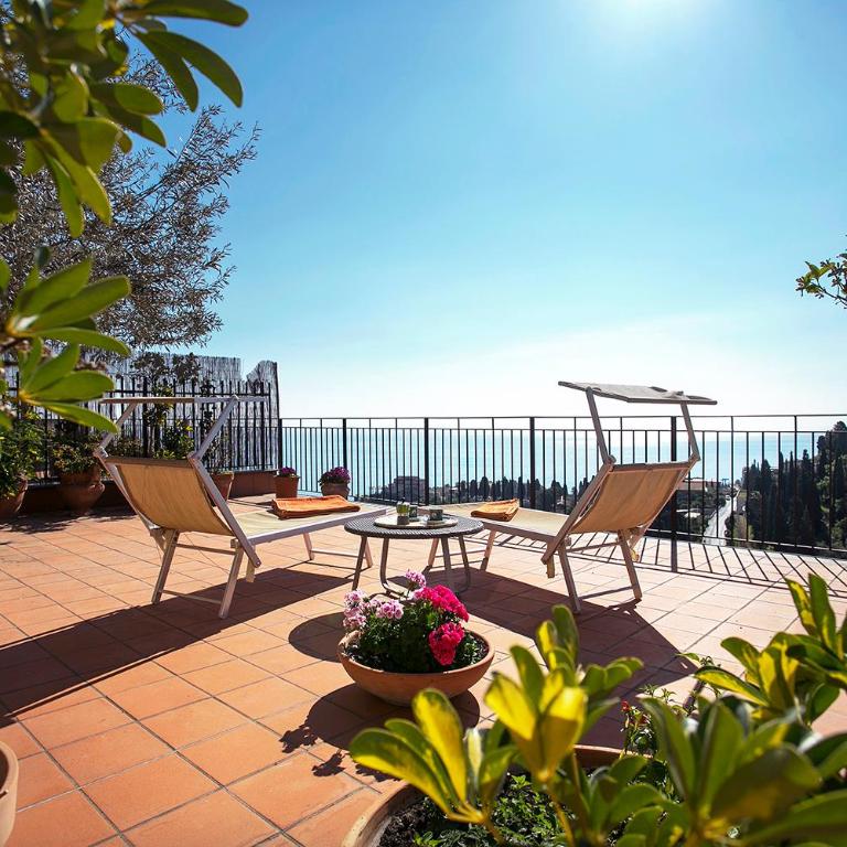 Francesca's Apartment Taormina - Appartamento con 2 Camere da Letto - 1