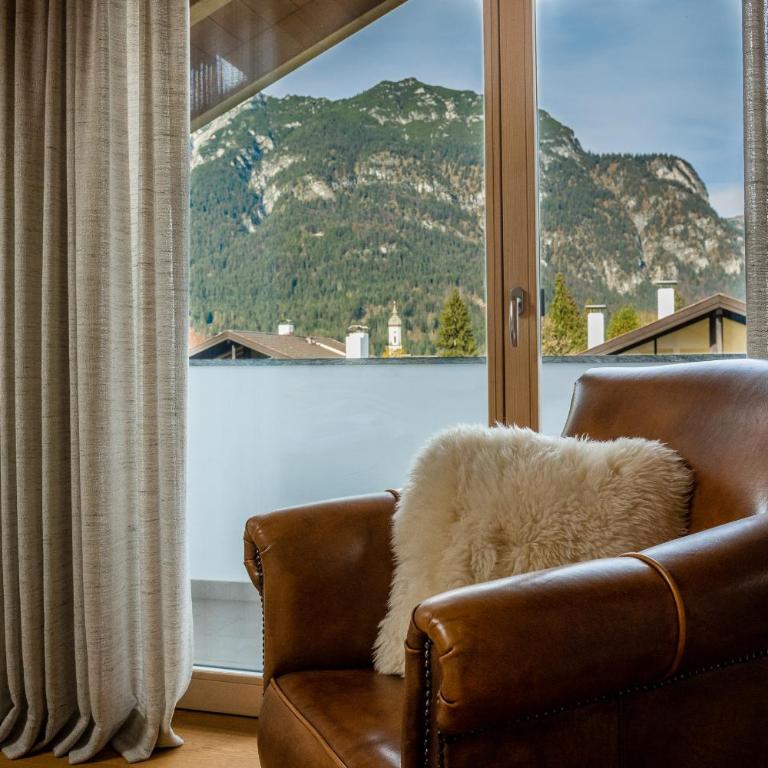 Aurum Lodge - Three-Bedroom Apartment - 23