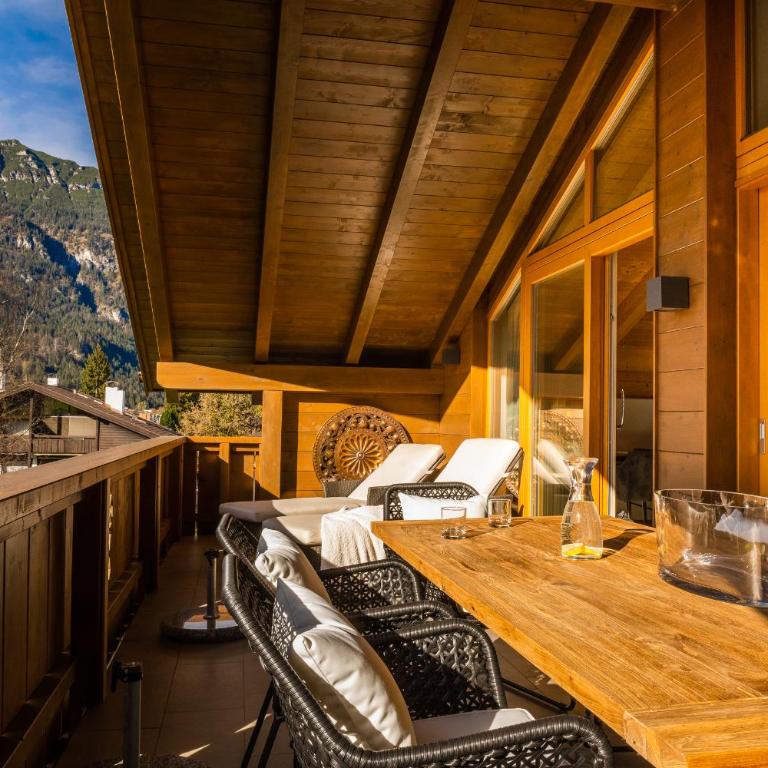 Aurum Lodge - Three-Bedroom Apartment - 32