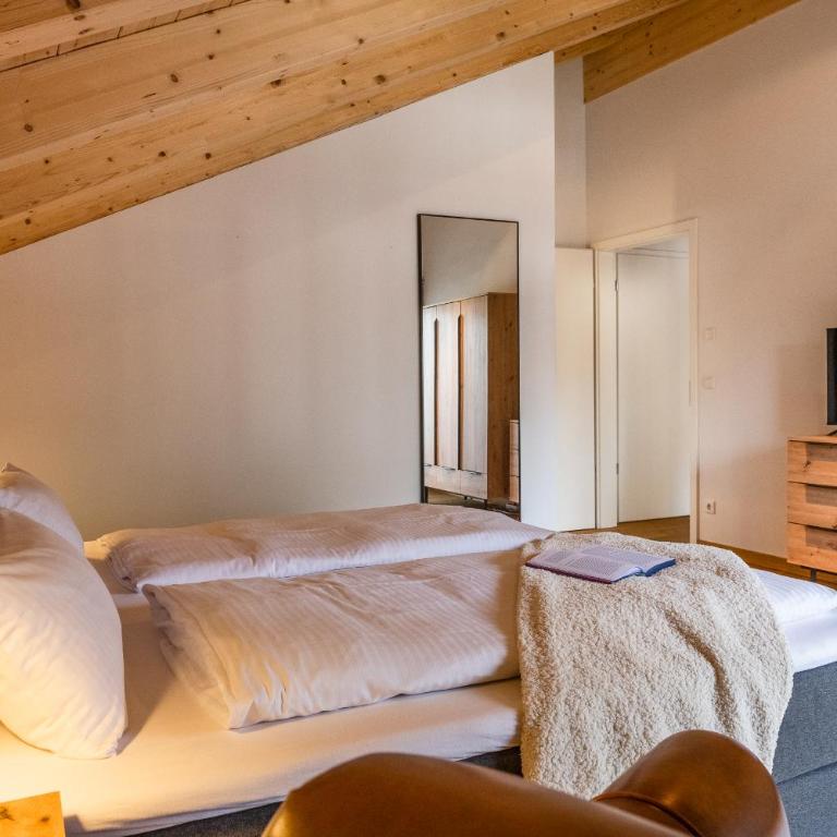 Aurum Lodge - Three-Bedroom Apartment - 25