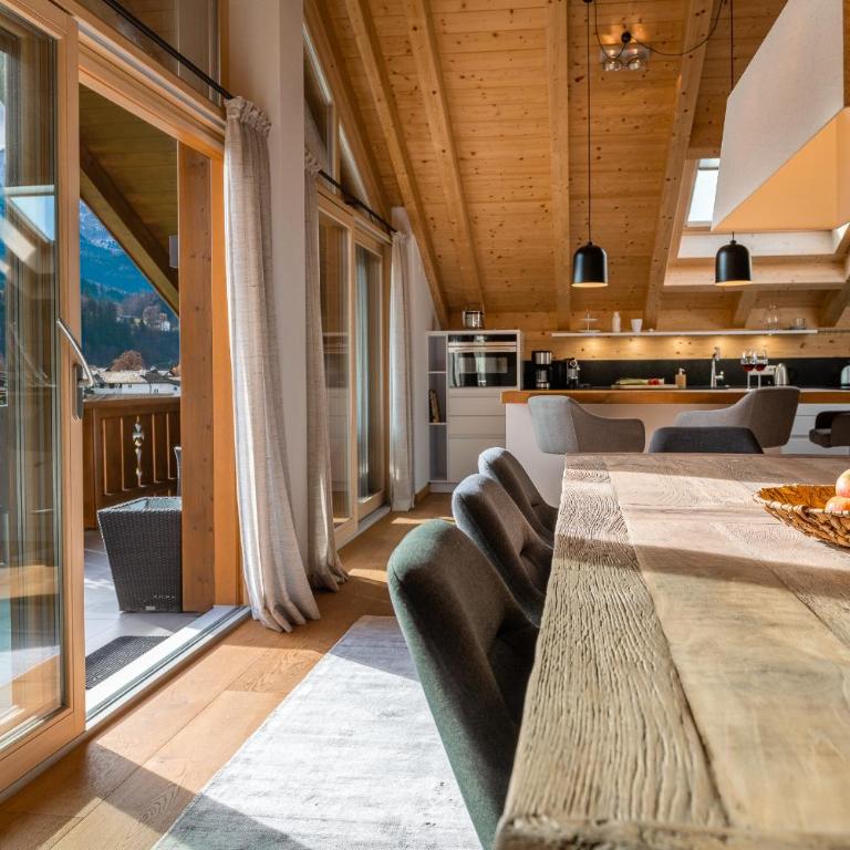 Aurum Lodge - Three-Bedroom Apartment - 13