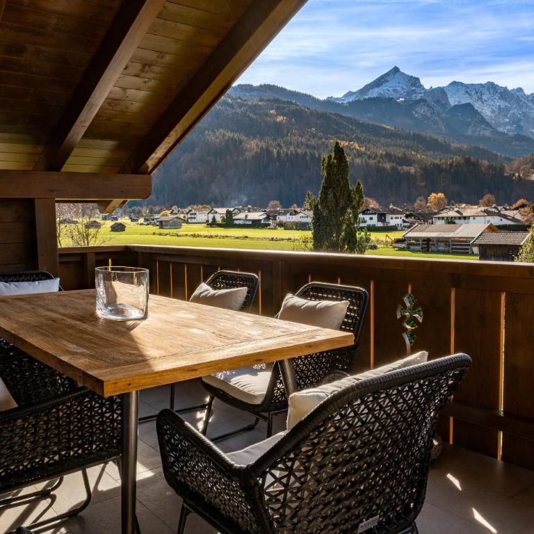 Aurum Lodge - Three-Bedroom Apartment - 18