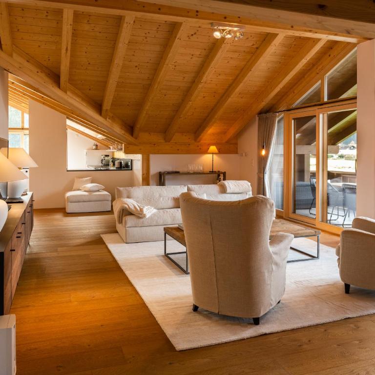 Aurum Lodge - Three-Bedroom Apartment - 3