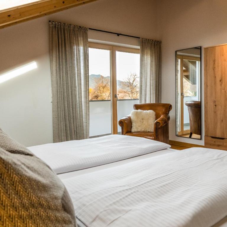 Aurum Lodge - Three-Bedroom Apartment - 22